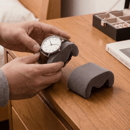 Velvet material wristwatch - velvet,